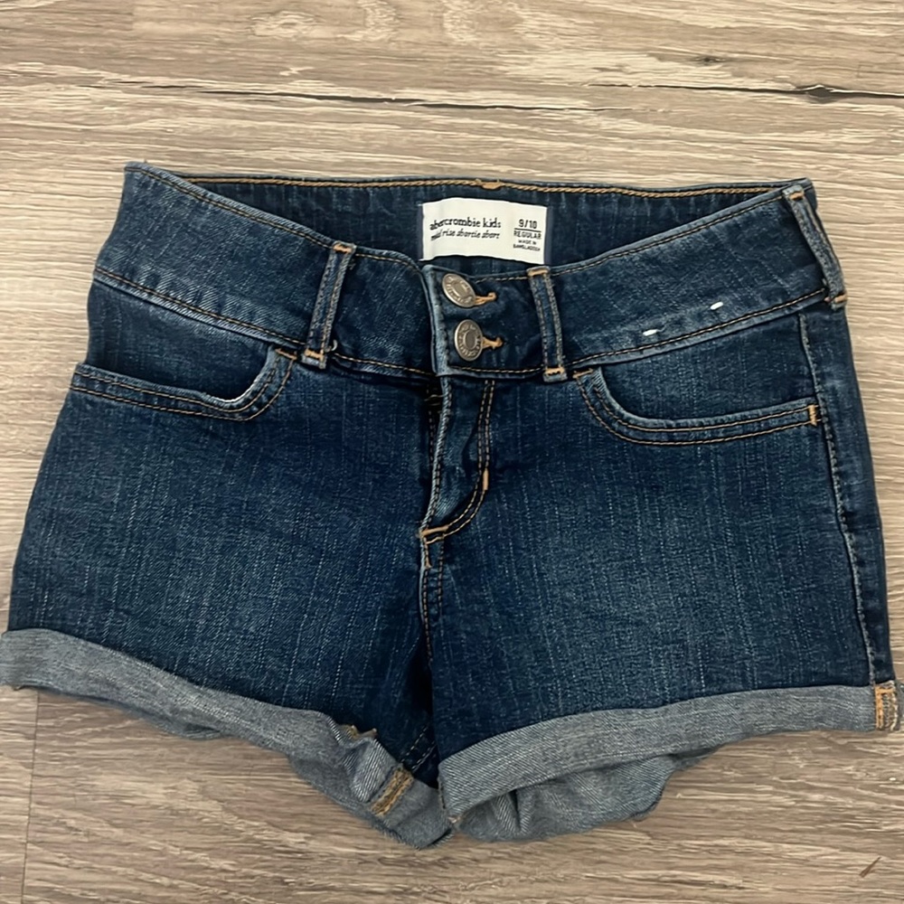 Never worn
